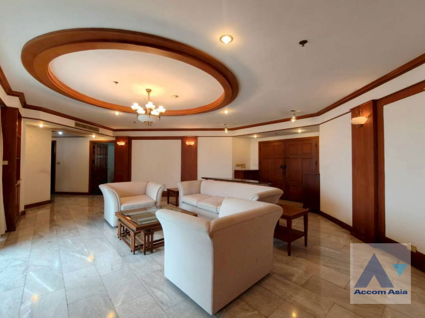 picture 🔼🔽 AccomA 📩 Spacious condo with pool view and natural light (24536) - 1/20