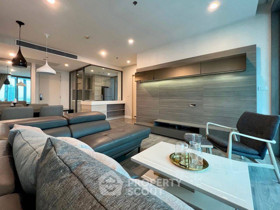 picture 2-BR Condo at The Room Bts Wongwianyai near BTS Wongwian Yai (ID 1748462) - 2/15