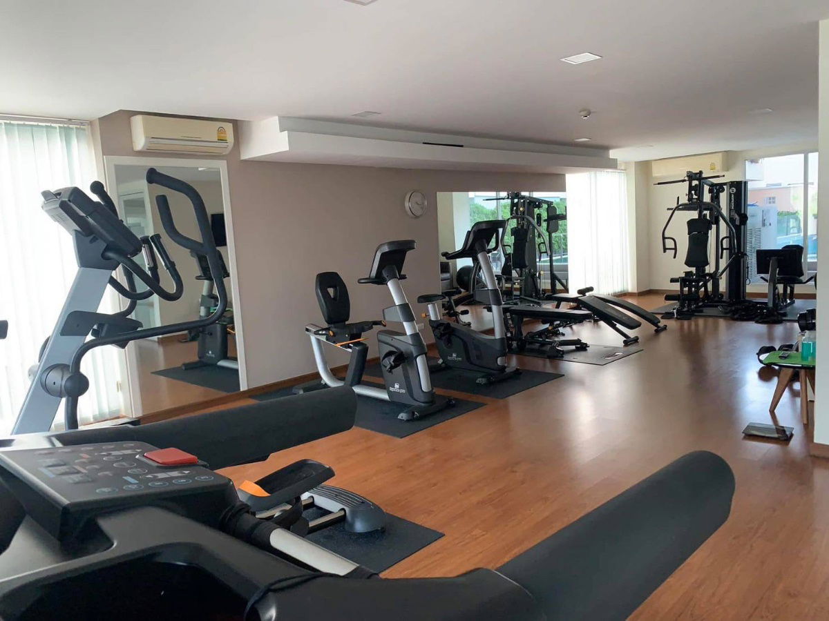picture 📣 Ratchada 19 Condo for rent, 2 bedrooms, 1 bathroom, near MRT Ratchada and MRT Lat Phrao, only 700 meters, 8-minute walk,refrigerator, microwave, TV - 9/10