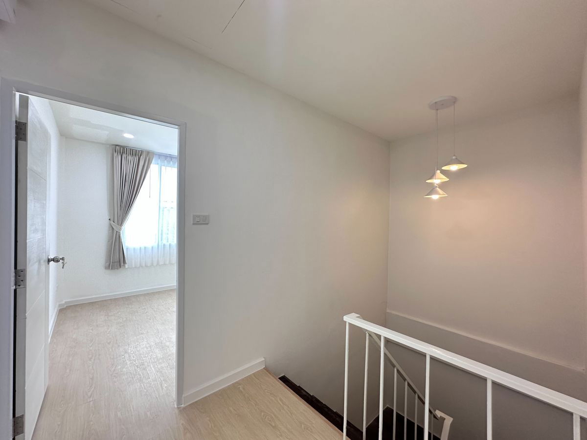 picture 🏰 Townhouse for sale in Wang Thong Wi Village, Phawadi Rangsit 🛠 Renovated the whole house 💸 Price 2.09 Free transfer ✈ Near Don Mueang Airport, - 8/14