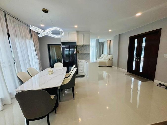 4-bed house for rent, 285 sqm, 65 sq wah, The City Ramintra 3