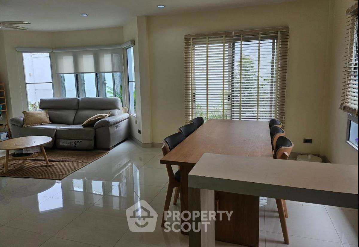 รูป บ้าน 3-ห้องนอน ใน บางขุนกอง (ID 2277166) - รูปที่ 6/14