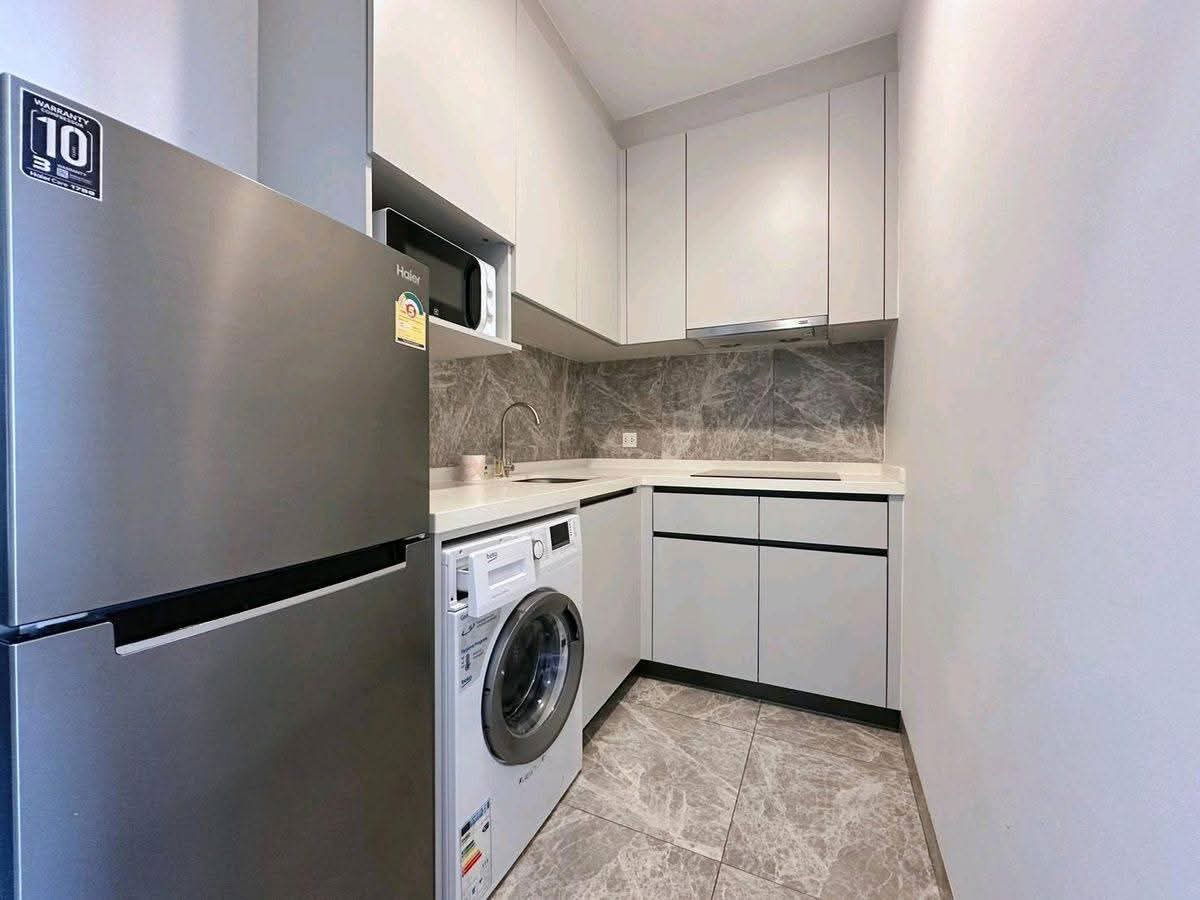 picture Fully Furnished & All Electric appliance • 45 sqm. • 1 bedrooms 1 bathrooms •19 foor - 5/9