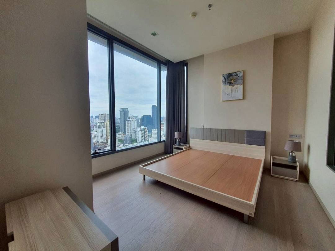 picture For Rent »  The Esse Asoke (ST-02) 🚩Prime location condo Next to BTS Asoke & MRT Sukhumvit  - 4/11