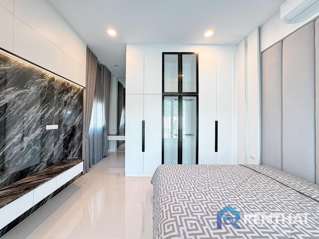 รูป วิลล่าสระว่ายน้ำ 3 ห้องนอน 4 ห้องน้ำ พร้อมสระว่ายน้ำในพัทยา - รูปที่ 13/25