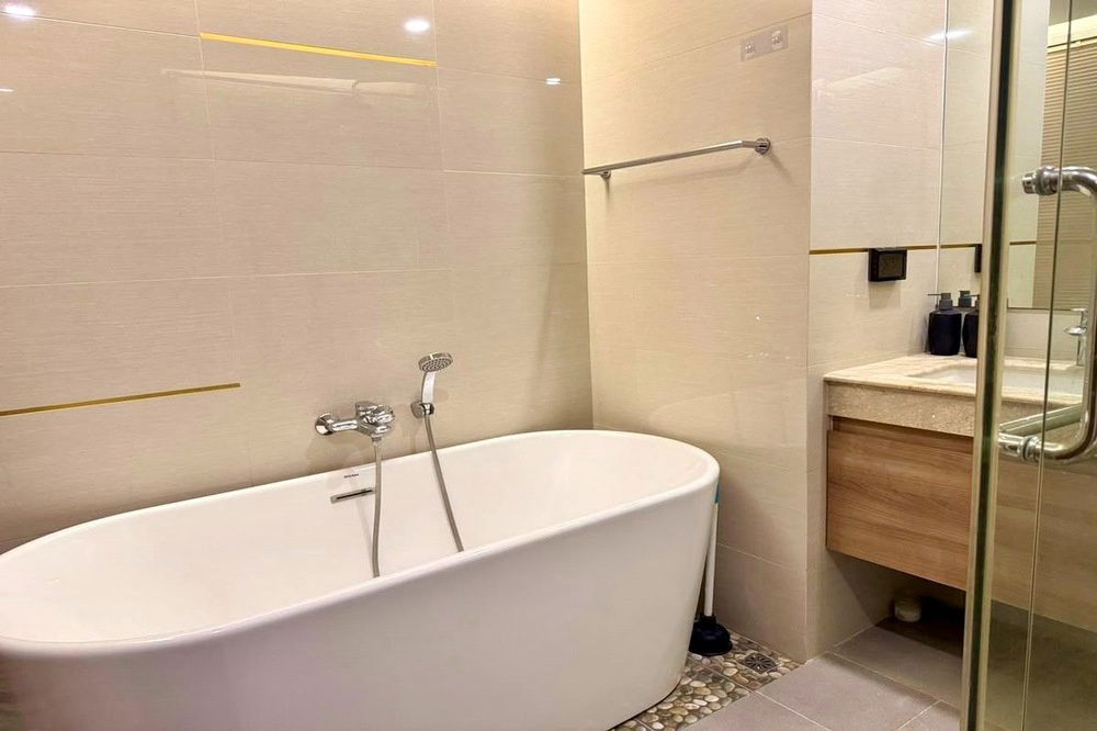 picture 🔥 For Rent !!🔥 Code C20231100213..........Amaranta Residence, 2 bedroom, 2 bathroom, There is a bathtub, furnished, ready to move in 📣📣 - 7/8