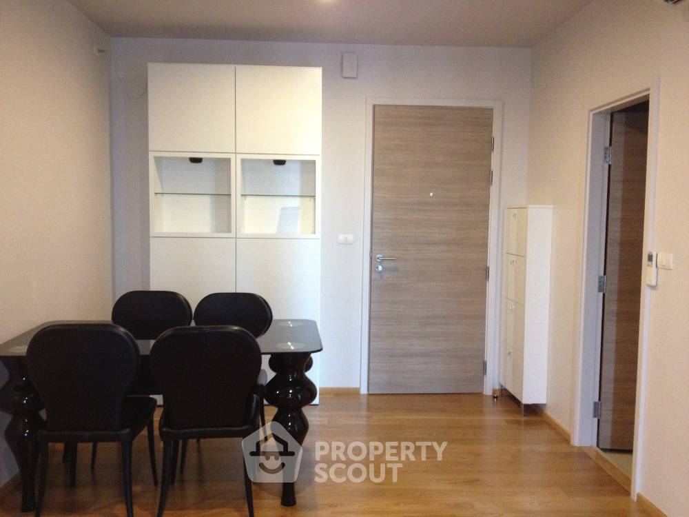picture 2-BR Condo at Hive Taksin near BTS Wongwian Yai (ID 1607644) - 11/12