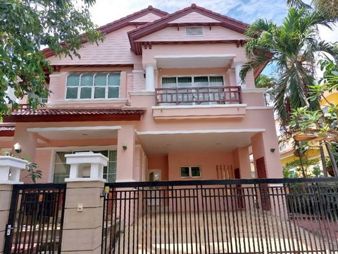 ให้เช่า บ้านเดี่ยว2ชั้น 85ตรว.ถนนกิ่งแก้ว หมู่บ้านนันทวัน ใกล้สนามบินสุวรรณภูมิ
