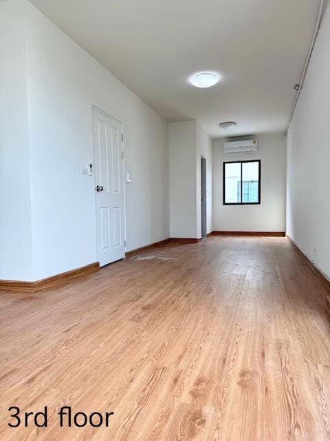 picture WS2717 🏡 Townhome for rent, 4 floors - Areeya Mandarina Sukhumvit 77, corner unit, shady atmosphere, only 50,000 baht/month. - 7/17