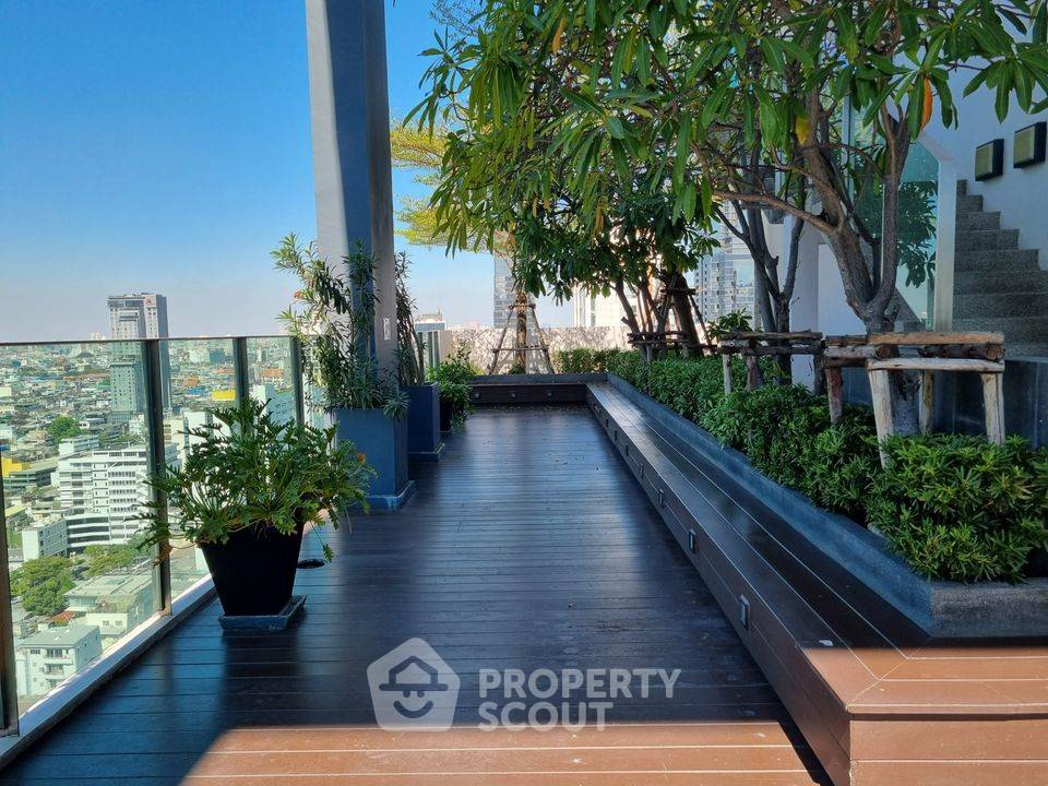 picture 2-BR Condo at Life @ Sathorn 10 near BTS Saint Louis (ID 881729) - 2/9