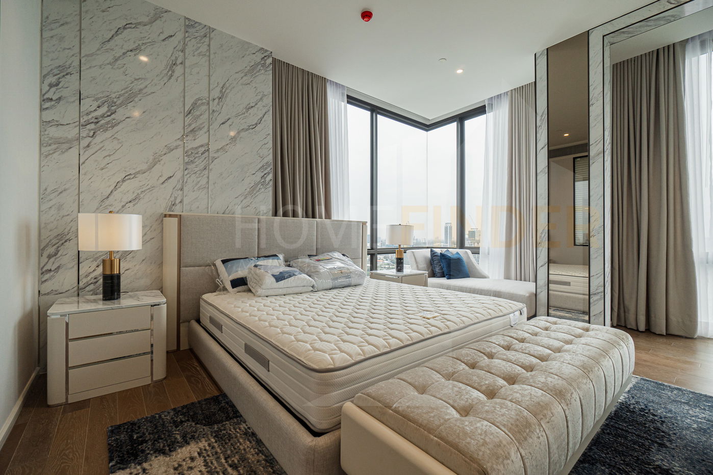 picture MUNIQ Langsuan 3 bedrooms, for rent - 6/10