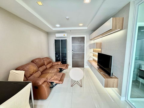 PFD-05478	Condo for Rent: The Metropolis Samrong Interchange  Schedule a viewing ■ Line: @propertyfinder	