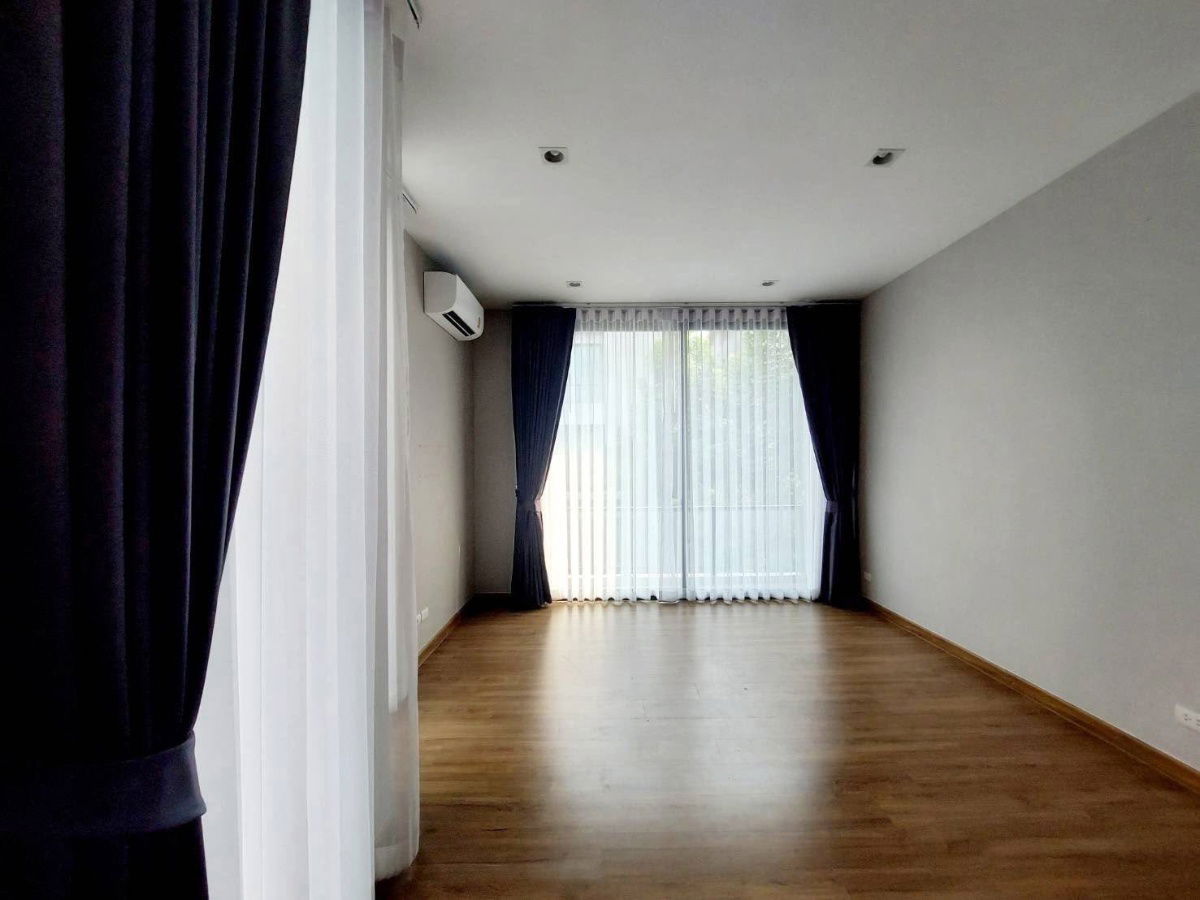 รูป 🏢 ประกาศให้เช่าบ้าน | MA-H471   โครงการ Baan Klang Muang Classe Ekkamai - Ramintra (บ้านกลางเมือง คลาสเซ่ เอกมัย - รามอินทรา)  - รูปที่ 7/12