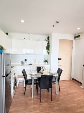 For sale: The Coast Condo, Building A, corner room, condo next to the expressway, has a Sky Walk.