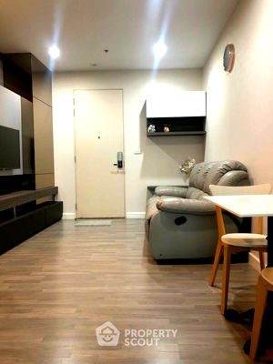 Condos for rent : 1-BR Condo at The Room Bts Wongwianyai near BTS Wongwian Yai (ID 467526)