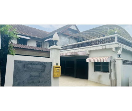 Big Family House for Sale – Ngamwongwan 47 (100 sq.wah) ✨ Price: THB 13,900,000 ✨