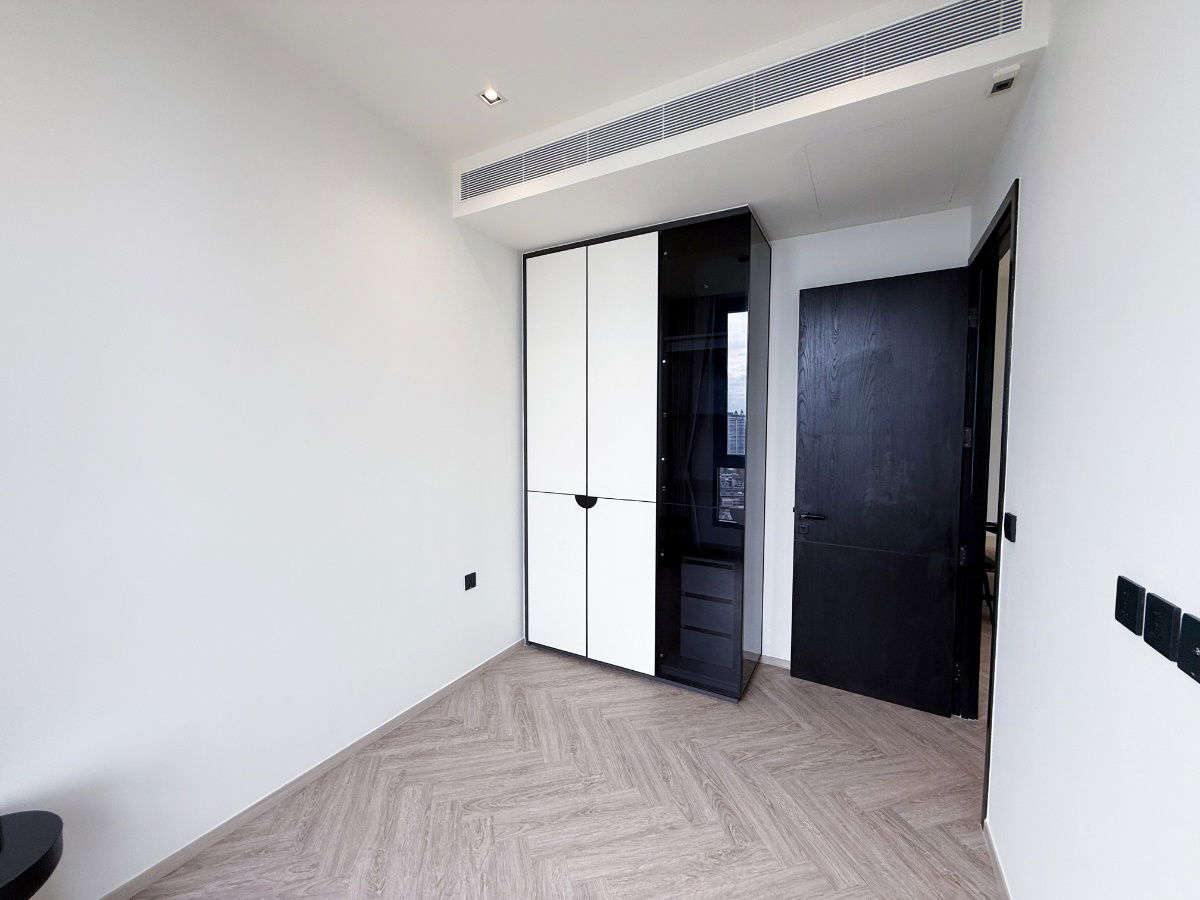 picture 2-bedroom riverside condo, Chapter Charoennakhon - Riverside - 12/22