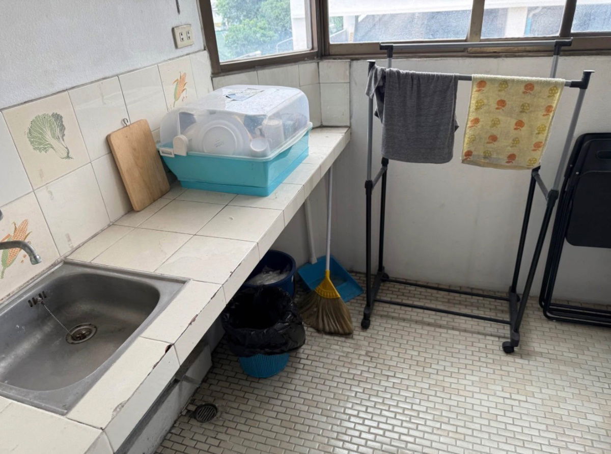 picture 𝗥𝗮𝘁𝗰𝗵𝗮𝗽𝗿𝗮𝗿𝗼𝗽 𝗚𝗮𝗿𝗱𝗲𝗻 for rent ✨ Fully furnished - 5/8