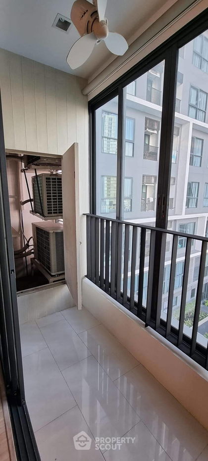picture 2-BR Condo at Ideo Mobi Sathorn near BTS Krung Thon Buri (ID 738379) - 9/17