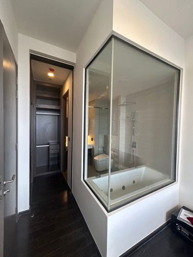 Park Origin Thonglor condo for rent with a nice view, big room with luxury decorations and close bts and restaurants 