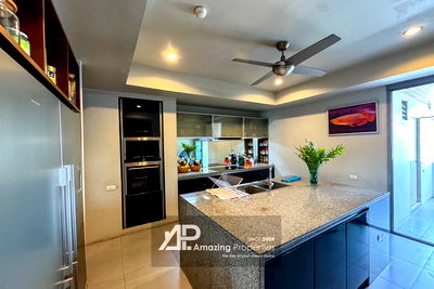 ขายคอนโด :  𝗠𝗨𝗦𝗧 𝗦𝗘𝗟𝗟 – 𝗙𝗜𝗡𝗔𝗟 𝗣𝗥𝗜𝗖𝗘 𝗗𝗥𝗢𝗣! 3+1 bedroom Ekkamai
