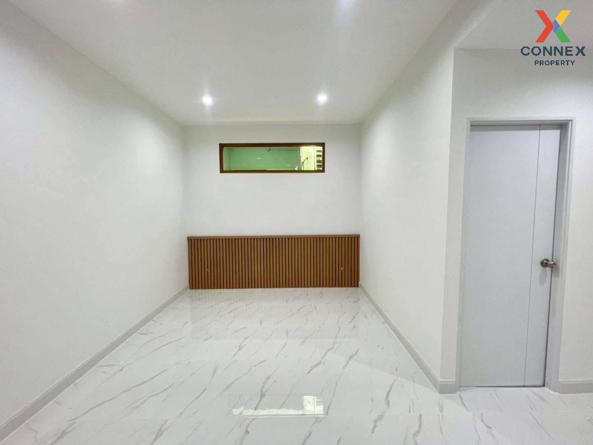 รูป ขายบ้าน  บ้าน ทหารกองหนุน รีโนเวทใหม่ MRT-บางชัน บางชัน เขต คลองสามวา กรุงเทพ CX-128167 ✅ ทักไลน์ @connexproperty ตอบทันที ทีมงานมืออาชีพ ✅  - รูปที่ 8/12