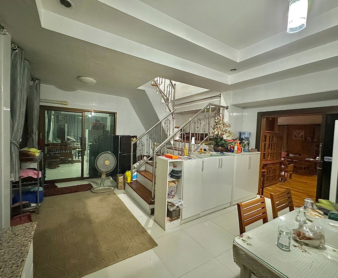รูป ขายบ้านเดี่ยวสร้างเองตกแต่งภายในด้วยไม้สักแท้ พร้อมที่ดิน ใกล้สะพานพระราม 5 เนื้อที่ 189 ตร.วา 4 ห้องนอน 7 ห้องน้ำ - รูปที่ 7/13