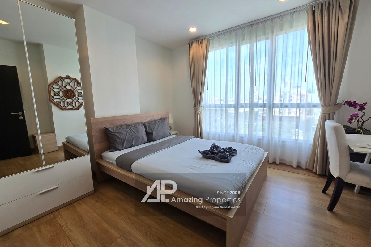 picture Good Deal! 2 bedroom condo near BTS Ekkamai - 10/12