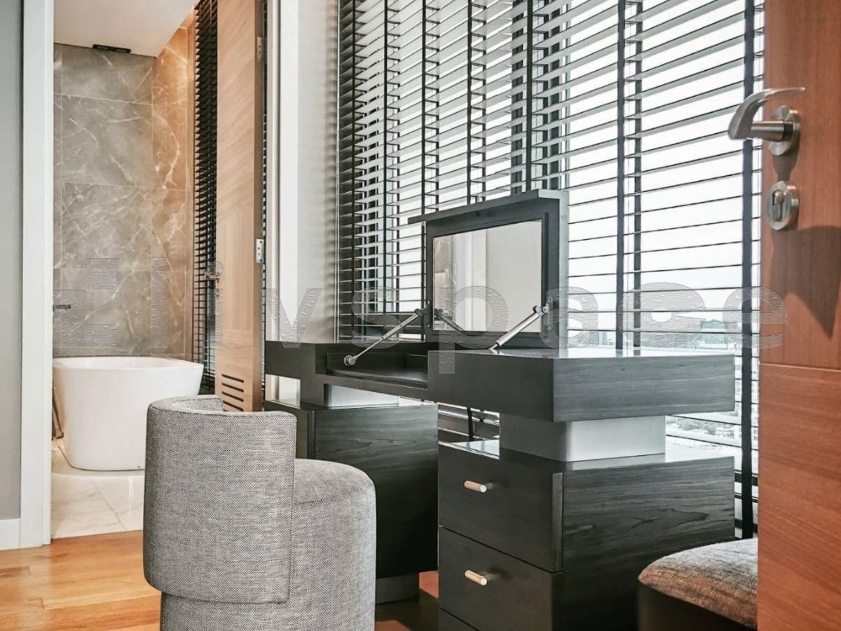 รูป [LA106] สำหรับเช่า Sindhorn Residence | 2 ห้องนอน | ขนาด 116 ตร.ม. | ตกแต่งสวย | ราคาพิเศษ - รูปที่ 10/10