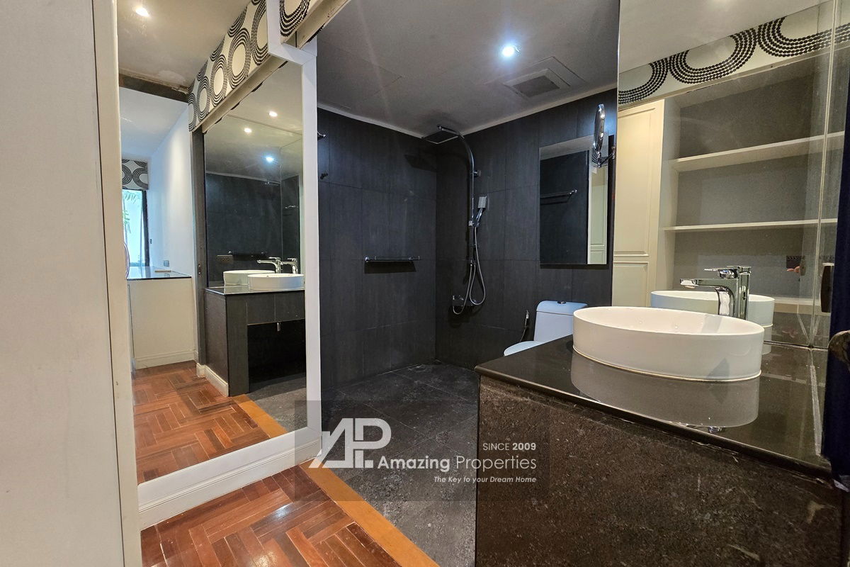 picture 4 bedroom in Sathorn for sale at Bargain price - 12/16
