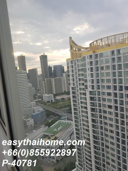 รูป P-40781 ให้เช่าคอนโด ที.ซี. กรีน Huai Khwang, Bangkok พร้อมอยู่ ราคาถูก Line Id @easythaihome 085-592-2897 - รูปที่ 4/14