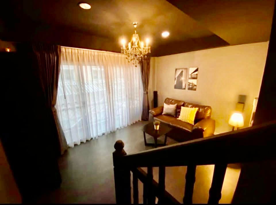 picture code : B220 Baan Klang Muang The Paris Krungthep Kreetha - 2/12