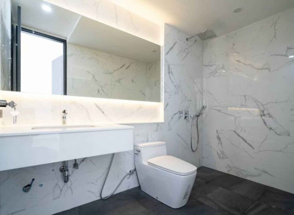 รูป ขาย Townhome 3 ชั้น 25 ตรว ซอยสุขุมวิท 15 ทำเลดี เพียง 1 นาทีถึง #โรงเรียนนานาชาติNIST และ 5 นาที ถึง BTS อโศก  - รูปที่ 12/18