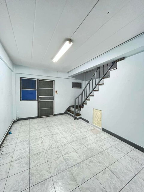 picture Romklao Ramkhamhaeng 171-182 MRT MinPhatthana 1.2km. Townhouse for rent -Storey 20sq.wa. 160sq.m. 9 - 4/9