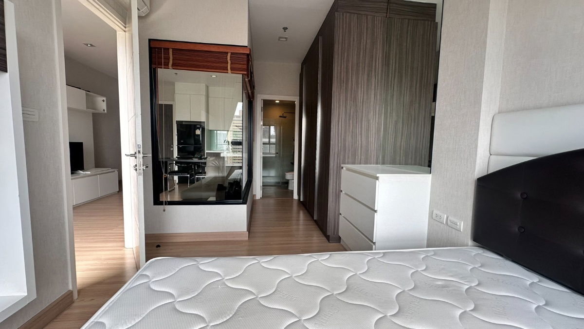 รูป Urbano Absolute | ให้เช่า 1 ห้องนอน สภาพดี ตกแต่งเรียบร้อย ชั้นสูงมาก วิวแม่น้ำ ราคาดี - รูปที่ 8/14