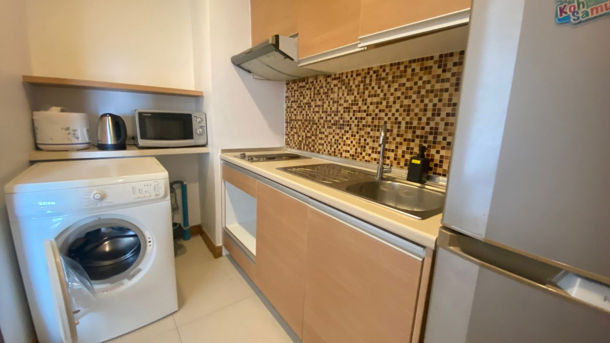 picture Le Luk condo for rent  16,500 a month studio 38sqm fully furnished condo close to BTS Phrakhanong - 11/11