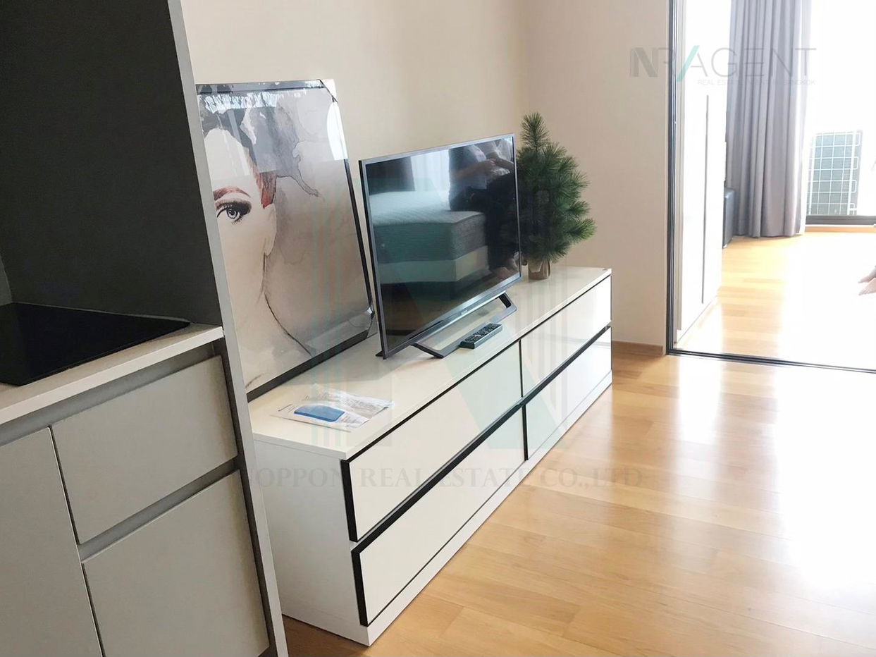 picture For Rent Condo NOBLE REVO SILOM Building 1, Floor 27,1 bed room, Room size 33 sqm - 2/8