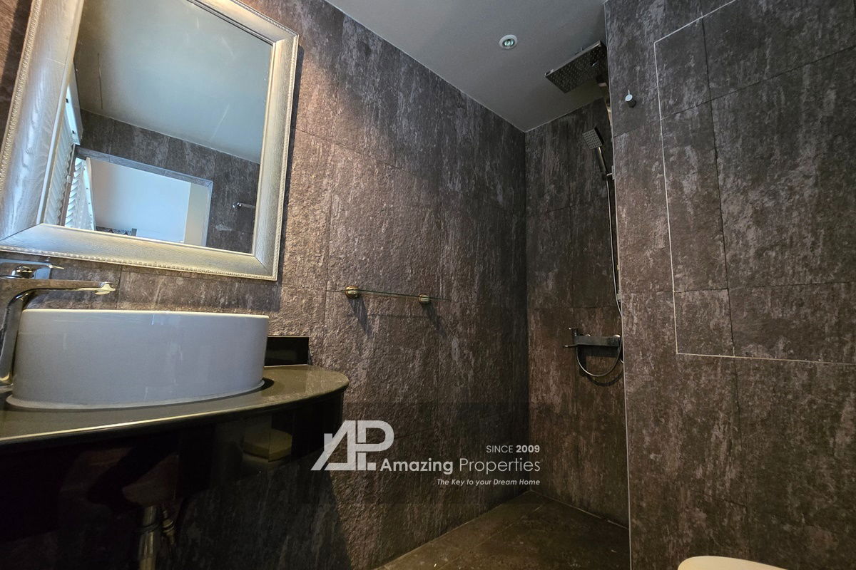 picture 4 bedroom in Sathorn for sale at Bargain price - 10/16