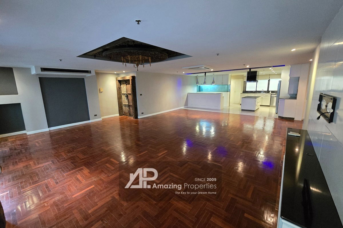 picture 4 bedroom in Sathorn for sale at Bargain price - 4/16