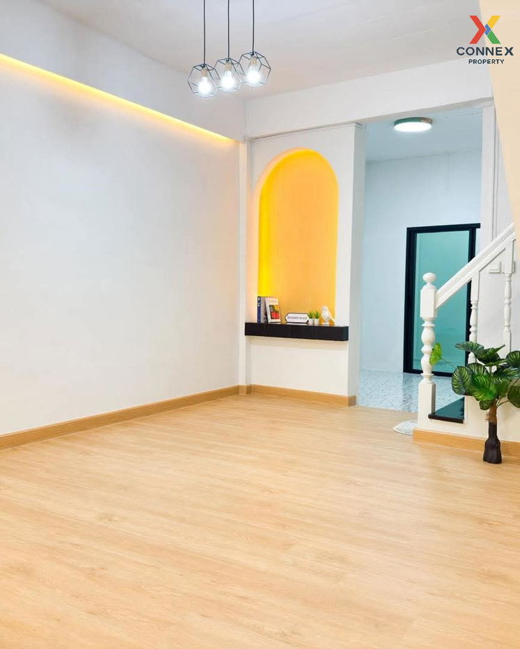 picture For Sale Townhouse/Townhome  , Permsap Bang Khae 16 , newly renovated , MRT-Bang Khae , Bang Khae , Bang Khae , Bangkok , CX-128286 ✅ Live chat with us ADD LINE @connexproperty ✅  - 4/9