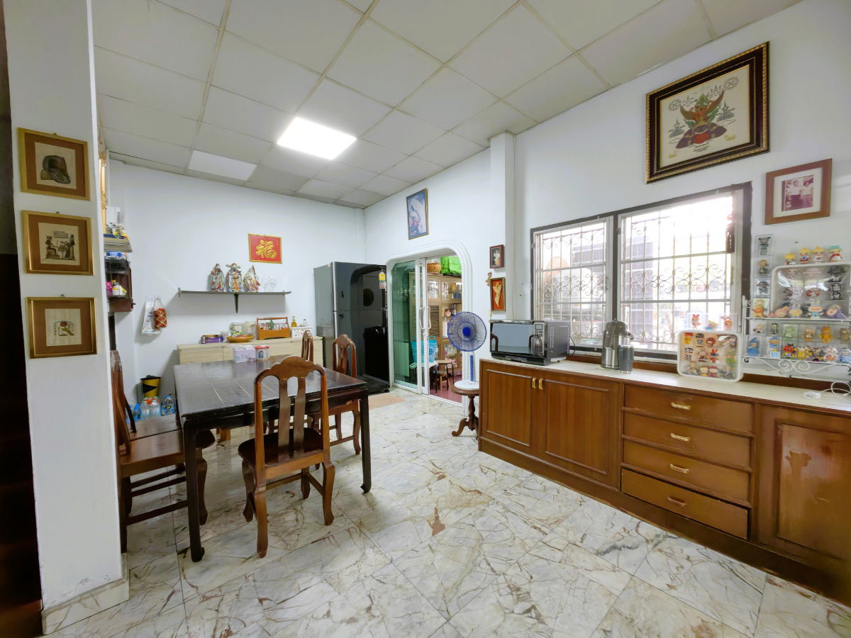 รูป ทาวน์โฮม 2 ชั้น 39 ตร.ว. ทำเลดี เดินทางสะดวก ใกล้แฟชั่นไอส์แลนด์   - รูปที่ 10/29