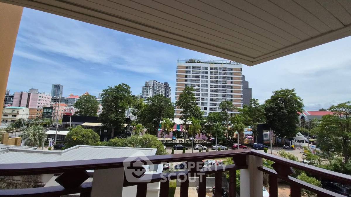 รูป คอนโด 2-ห้องนอน ที่ รอยัล ฮิลล์ รีสอร์ท ใกล้ พัทยาใต้ (ID 2281000) - รูปที่ 2/14