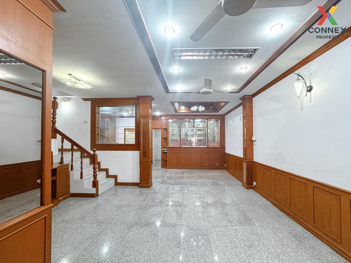 รูป ขายทาวน์เฮ้าส์/ทาวน์โฮม  หมู่บ้าน 84 แมนชั่น MRT-ลาดพร้าว 71 (สายสีเหลือง) วังทองหลาง เขต วังทองหลาง กรุงเทพ CX-128495 ✅ ทักไลน์ @connexproperty ตอบทันที ทีมงานมืออาชีพ ✅  - รูปที่ 2/8