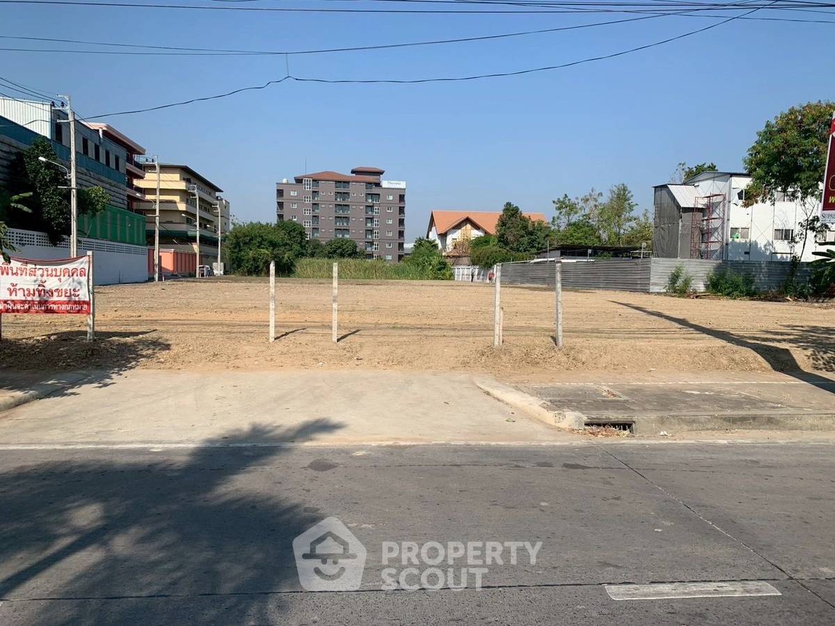 picture 2,800 m² Land for Rent close to Lasalle (ID 2281879) - 8/11