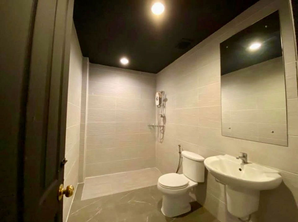 picture code : B220 Baan Klang Muang The Paris Krungthep Kreetha - 8/12