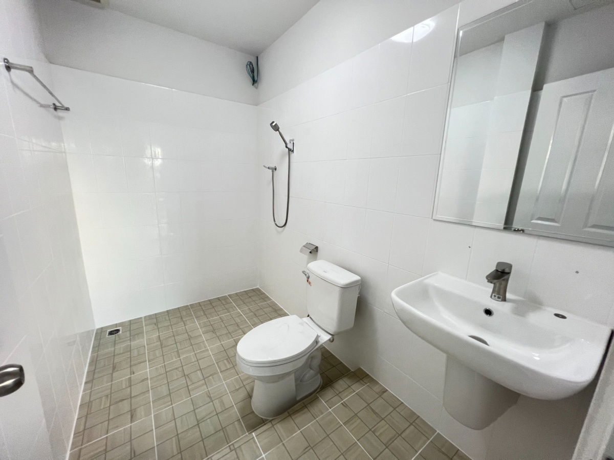 รูป โฮมออฟฟิศ 3 ชั้น（ 3 ห้องนอน 4 ห้องน้ำ ） ตรงข้าม โฮมโปรสันทราย (Homepro สันทราย)  - รูปที่ 11/15