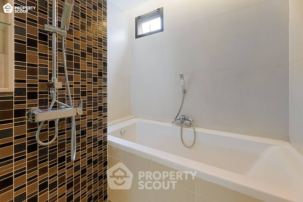 picture 2-BR Condo at Tidy Deluxe Sukhumvit 34 near BTS Thong Lor (ID 2281327) - 9/26