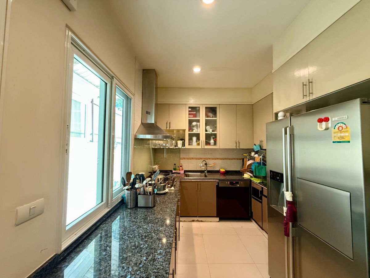 picture Luxury Detached House for Sale – Villa Nakarin (Onnut–Wongwaen) Fully furnished with built-in furniture, move-in ready! - 7/44