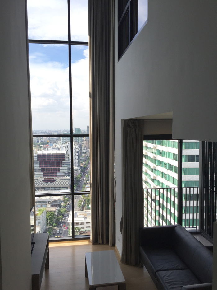 รูป For Rent Condo HQ Thonglor duplex corner unit fully furnished (S15-11701) - รูปที่ 11/15