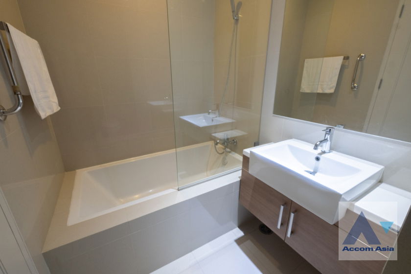 picture 🔼🔽 AccomA 📩 Modern corner unit with city views at Noble Reveal (AA33082) - 16/18